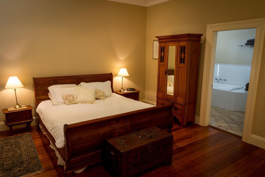 Tizzana Winery Bed And Breakfast Sackville Reach Номер фото